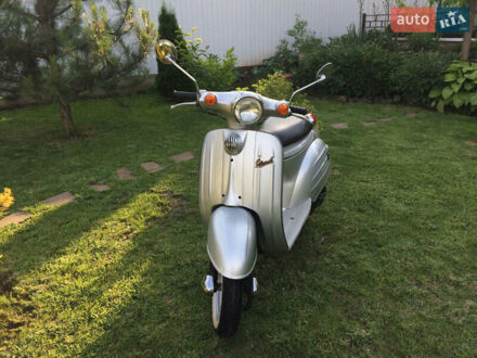 Сузукі Verde 50 2001 у Одесі на Automoto.ua Сірий Сузукі Verde 50, об'ємом двигуна 0.49 л та пробігом 8 тис. км за 480 $, фото 1 на Automoto.ua
