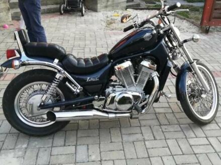 Сузуки VS 750 Intruder 1986 в Киеве на Automoto.ua Синий Сузуки VS 750 Intruder, объемом двигателя 0 л и пробегом 50 тыс. км за 3399 $, фото 1 на Automoto.ua