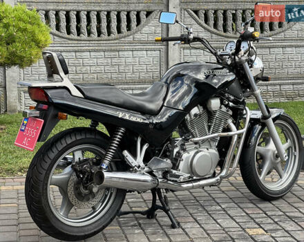 Сузуки VX 800 1993 в Львове на Automoto.ua Черный Сузуки VX 800, объемом двигателя 0.8 л и пробегом 33 тыс. км за 3450 $, фото 14 на Automoto.ua