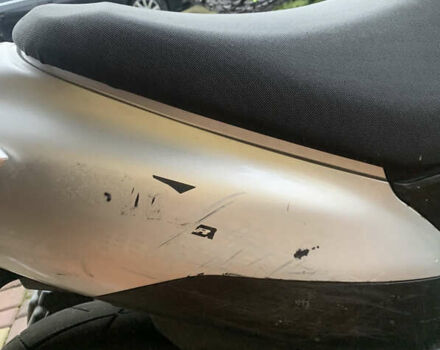 Серый Сузуки ZZ 50, объемом двигателя 0.05 л и пробегом 1 тыс. км за 325 $, фото 4 на Automoto.ua