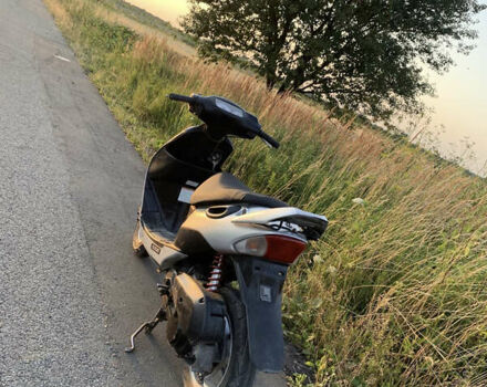 Серый Сузуки ZZ 50, объемом двигателя 0.05 л и пробегом 1 тыс. км за 325 $, фото 3 на Automoto.ua