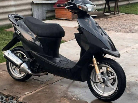 Сузуки ZZ 50 2005 в Тернополе на Automoto.ua Серый Сузуки ZZ 50, объемом двигателя 0.05 л и пробегом 20 тыс. км за 650 $, фото 1 на Automoto.ua