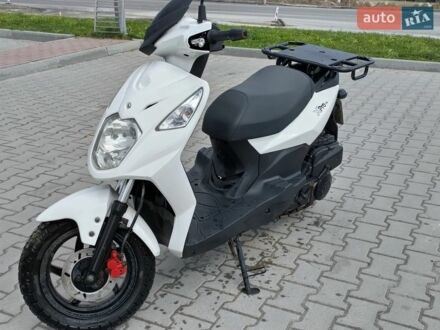 Белый Сим Икс-Про, объемом двигателя 0.13 л и пробегом 11 тыс. км за 650 $, фото 1 на Automoto.ua