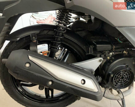 Сим Symphony SR 150, объемом двигателя 0.15 л и пробегом 18 тыс. км за 1000 $, фото 5 на Automoto.ua