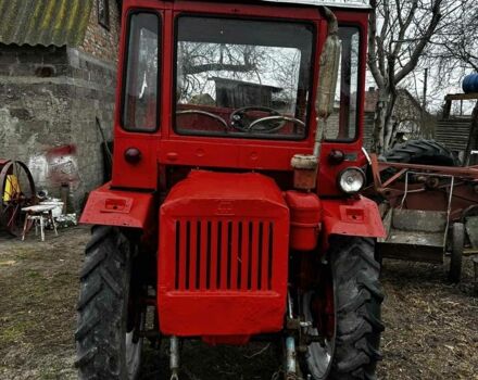 Красный Т 16, объемом двигателя 2.45 л и пробегом 200 тыс. км за 3000 $, фото 1 на Automoto.ua