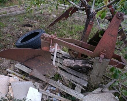 Красный Т 25, объемом двигателя 0 л и пробегом 10 тыс. км за 6000 $, фото 6 на Automoto.ua