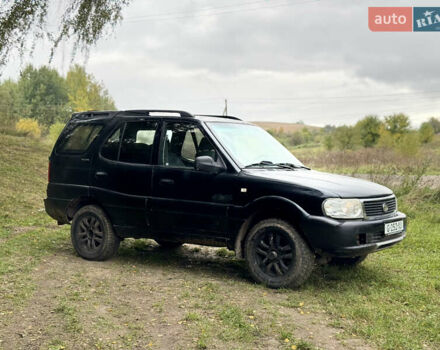 Черный TATA Сафари, объемом двигателя 2.2 л и пробегом 300 тыс. км за 2300 $, фото 3 на Automoto.ua