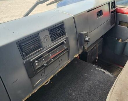 Красный TATA Т 713, объемом двигателя 5.68 л и пробегом 300 тыс. км за 4000 $, фото 5 на Automoto.ua