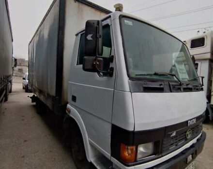 Белый TATA LPT 613, объемом двигателя 5.68 л и пробегом 559 тыс. км за 3200 $, фото 2 на Automoto.ua