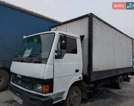 Белый TATA LPT 613, объемом двигателя 5.68 л и пробегом 559 тыс. км за 3200 $, фото 1 на Automoto.ua