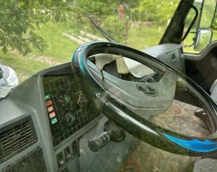 Білий TATA LPT 613, об'ємом двигуна 5.7 л та пробігом 60 тис. км за 11500 $, фото 4 на Automoto.ua