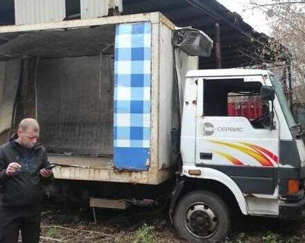 Белый TATA LPT 613, объемом двигателя 5.68 л и пробегом 20 тыс. км за 1800 $, фото 1 на Automoto.ua