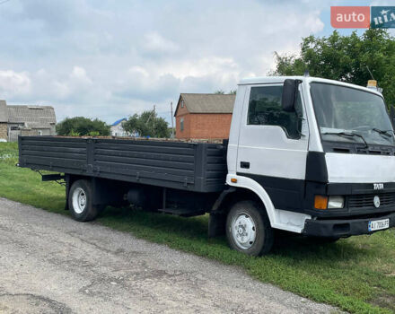 Белый TATA LPT 613, объемом двигателя 5.68 л и пробегом 220 тыс. км за 4999 $, фото 1 на Automoto.ua