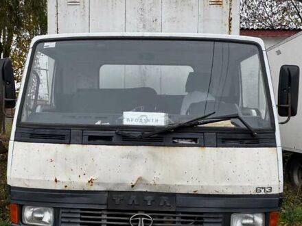 Белый TATA LPT 613, объемом двигателя 5.67 л и пробегом 395 тыс. км за 2800 $, фото 1 на Automoto.ua