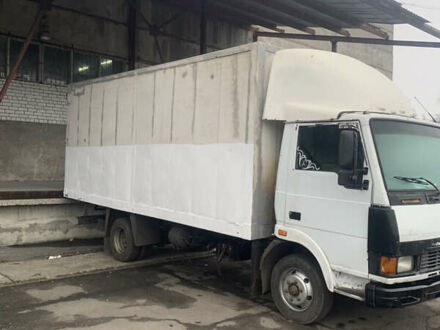 Белый TATA LPT 613, объемом двигателя 5.7 л и пробегом 300 тыс. км за 4500 $, фото 1 на Automoto.ua