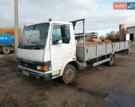 TATA LPT 613 2008 у Харкові на Automoto.ua Білий TATA LPT 613, об'ємом двигуна 5.68 л та пробігом 329 тис. км за 3200 $, фото 1 на Automoto.ua