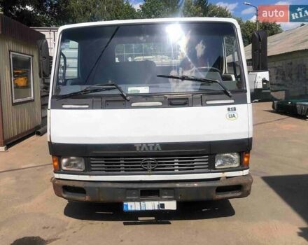 Білий TATA LPT 613, об'ємом двигуна 5.7 л та пробігом 343 тис. км за 5000 $, фото 1 на Automoto.ua