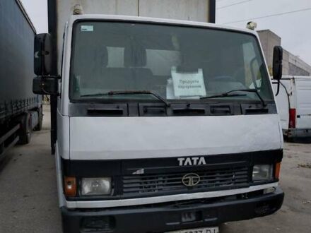 Белый TATA LPT 613, объемом двигателя 5.68 л и пробегом 559 тыс. км за 3200 $, фото 1 на Automoto.ua
