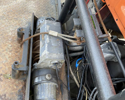 Красный TATA LPT 613, объемом двигателя 5.68 л и пробегом 280 тыс. км за 10200 $, фото 1 на Automoto.ua