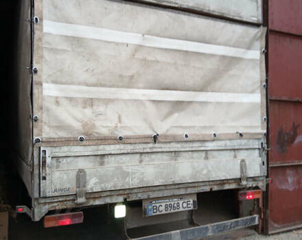 Синий TATA LPT 613, объемом двигателя 5.68 л и пробегом 350 тыс. км за 4800 $, фото 2 на Automoto.ua