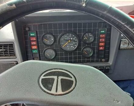 Синий TATA LPT 613, объемом двигателя 5.68 л и пробегом 270 тыс. км за 5400 $, фото 3 на Automoto.ua