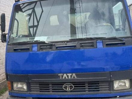 Синий TATA LPT 613, объемом двигателя 5.7 л и пробегом 300 тыс. км за 5200 $, фото 1 на Automoto.ua