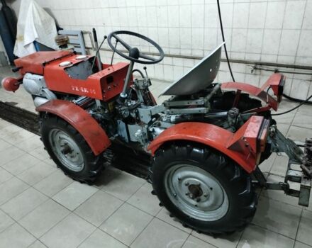 Красный ТЗ 4k-14, объемом двигателя 2 л и пробегом 100 тыс. км за 4000 $, фото 2 на Automoto.ua