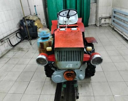 Красный ТЗ 4k-14, объемом двигателя 2 л и пробегом 100 тыс. км за 4000 $, фото 1 на Automoto.ua