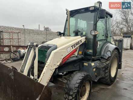 Терекс 820 2008 в Каменское - Днепродзержинск на Automoto.ua Белый Терекс 820, объемом двигателя 4.4 л и пробегом 14 тыс. км за 24500 $, фото 1 на Automoto.ua