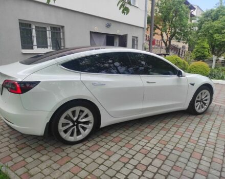Білий Тесла Модель 3, об'ємом двигуна 0 л та пробігом 310 тис. км за 14900 $, фото 3 на Automoto.ua