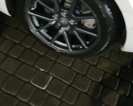 Белый Тесла Модель 3, объемом двигателя 0 л и пробегом 85 тыс. км за 13500 $, фото 6 на Automoto.ua