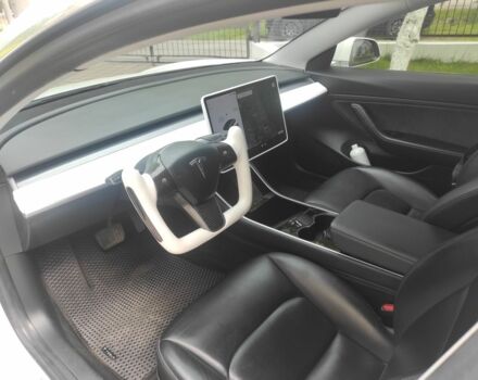 Білий Тесла Модель 3, об'ємом двигуна 0 л та пробігом 310 тис. км за 14900 $, фото 6 на Automoto.ua