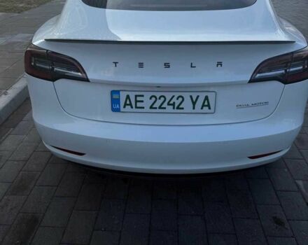Білий Тесла Модель 3, об'ємом двигуна 0 л та пробігом 164 тис. км за 19500 $, фото 2 на Automoto.ua