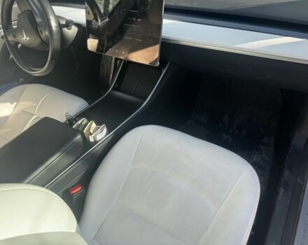 Білий Тесла Модель 3, об'ємом двигуна 0 л та пробігом 248 тис. км за 13300 $, фото 2 на Automoto.ua