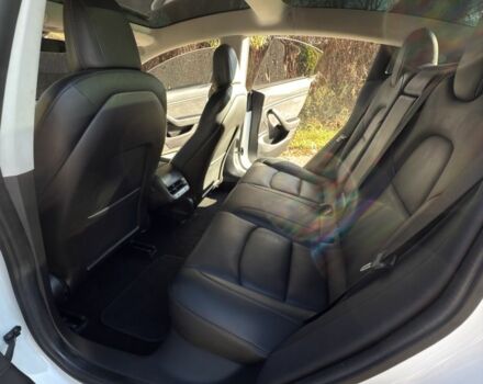 Белый Тесла Модель 3, объемом двигателя 0 л и пробегом 114 тыс. км за 16000 $, фото 11 на Automoto.ua