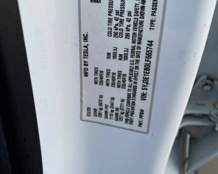 Белый Тесла Модель 3, объемом двигателя 0 л и пробегом 101 тыс. км за 19400 $, фото 15 на Automoto.ua