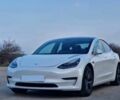 Білий Тесла Модель 3, об'ємом двигуна 0 л та пробігом 98 тис. км за 17000 $, фото 1 на Automoto.ua