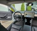 Белый Тесла Модель 3, объемом двигателя 0 л и пробегом 37 тыс. км за 25500 $, фото 19 на Automoto.ua