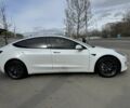 Белый Тесла Модель 3, объемом двигателя 0 л и пробегом 120 тыс. км за 20000 $, фото 2 на Automoto.ua