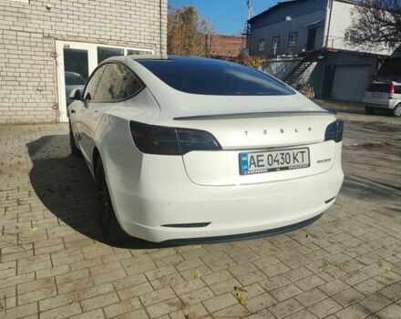 Белый Тесла Модель 3, объемом двигателя 0 л и пробегом 95 тыс. км за 20999 $, фото 5 на Automoto.ua