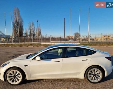 Білий Тесла Модель 3, об'ємом двигуна 0 л та пробігом 5 тис. км за 31999 $, фото 6 на Automoto.ua