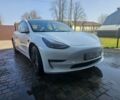 Белый Тесла Модель 3, объемом двигателя 0 л и пробегом 50 тыс. км за 13950 $, фото 1 на Automoto.ua