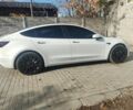 Белый Тесла Модель 3, объемом двигателя 0 л и пробегом 95 тыс. км за 20999 $, фото 3 на Automoto.ua