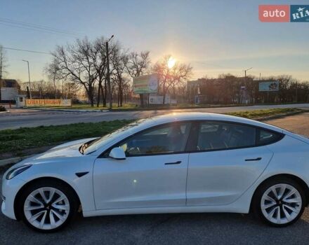 Білий Тесла Модель 3, об'ємом двигуна 0 л та пробігом 5 тис. км за 31999 $, фото 9 на Automoto.ua