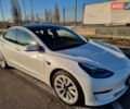 Білий Тесла Модель 3, об'ємом двигуна 0 л та пробігом 5 тис. км за 31999 $, фото 1 на Automoto.ua