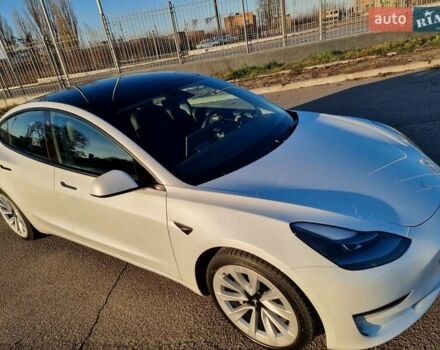 Білий Тесла Модель 3, об'ємом двигуна 0 л та пробігом 5 тис. км за 31999 $, фото 5 на Automoto.ua