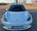 Білий Тесла Модель 3, об'ємом двигуна 0 л та пробігом 5 тис. км за 31999 $, фото 1 на Automoto.ua