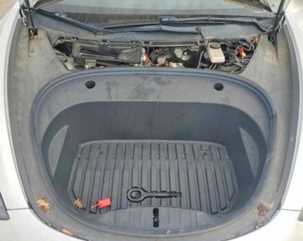 Белый Тесла Модель 3, объемом двигателя 0 л и пробегом 84 тыс. км за 4800 $, фото 10 на Automoto.ua