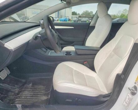 Белый Тесла Модель 3, объемом двигателя 0 л и пробегом 84 тыс. км за 4800 $, фото 6 на Automoto.ua