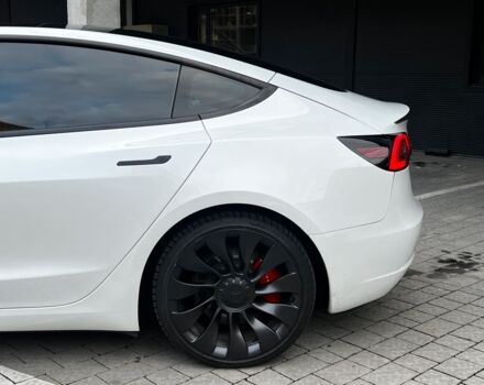 Белый Тесла Модель 3, объемом двигателя 0 л и пробегом 13 тыс. км за 34490 $, фото 15 на Automoto.ua